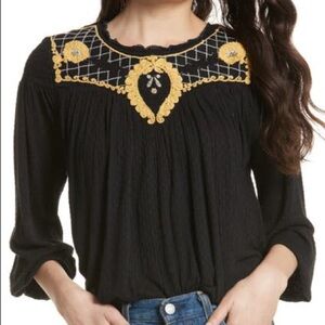 FREE PEOPLE | Embroidered Neck 3/4Sleeve Top